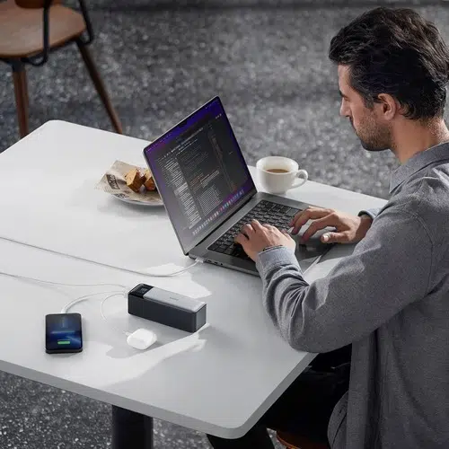 Anker 737 24000mAh 140W Power Bank - Image 2