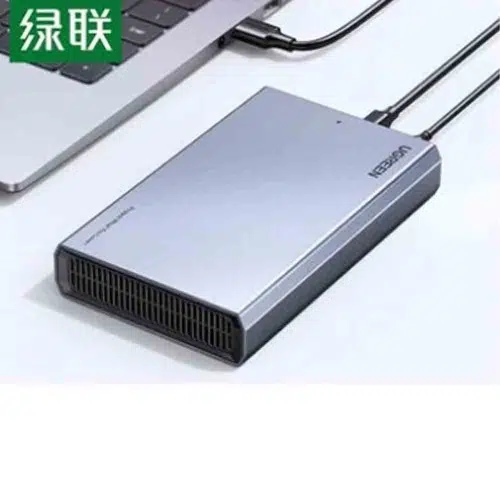 UGREEN CM588 Hard Drive Enclosure